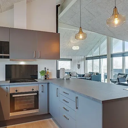 10 Person In Hasselberg