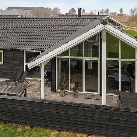 10 Person In Hasselberg Vakantiehuis *