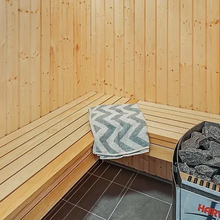 10 Person In Hasselberg * Kappeln